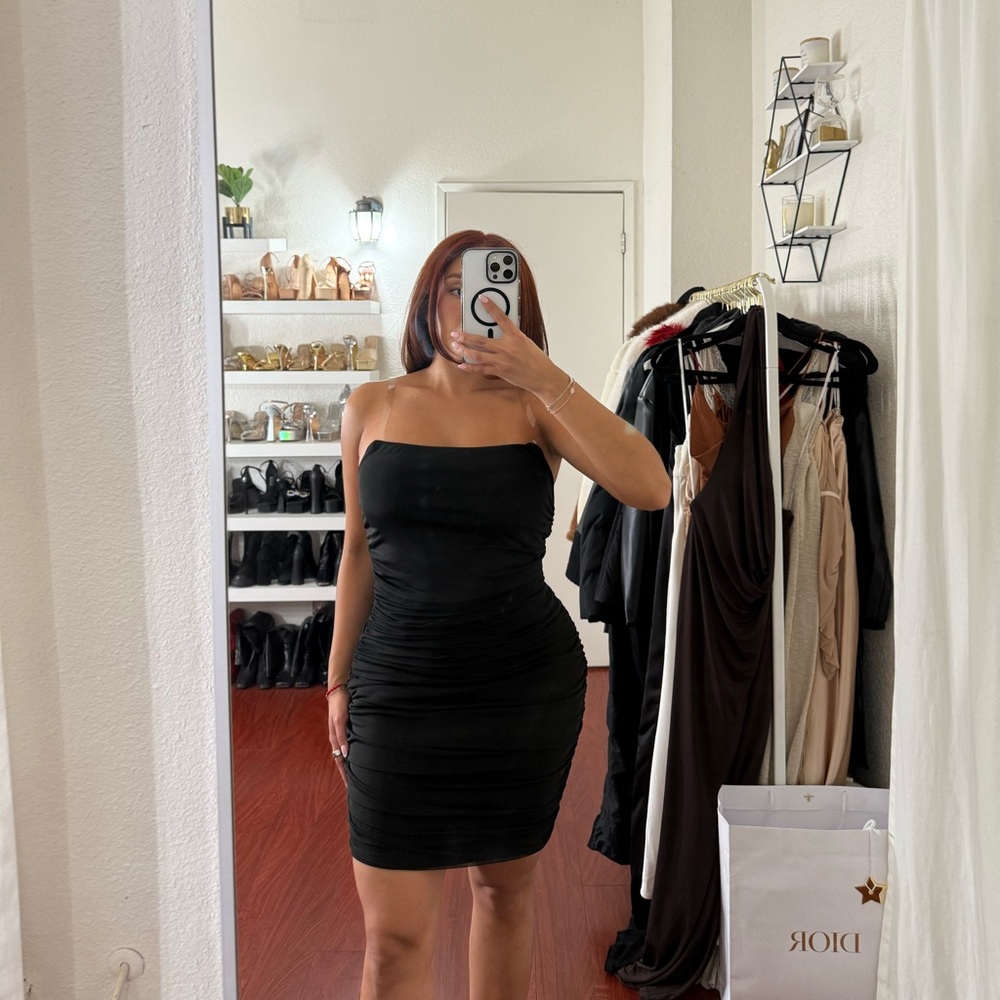 Elegant Black Strapless Dress